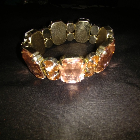 Dusty Pink Rhinestone Bracelet - Picture 2 of 4