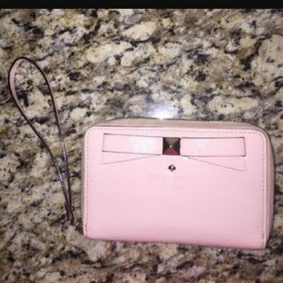 ISO Kate Spade wallet for trade!!!