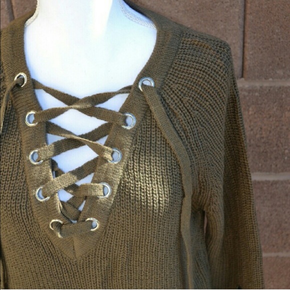 Sale<< Olive Lace Up Tie Sweater Top - Picture 4 of 4