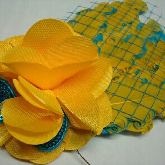 Blue and Yellow Feathers Headband - Picture 2 of 3