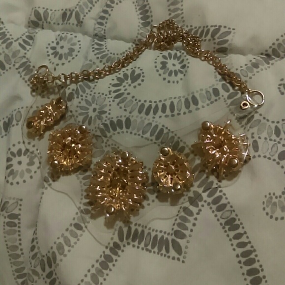 Necklace ?? - Picture 2 of 4