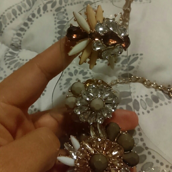 Necklace ?? - Picture 4 of 4