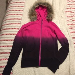 Lululemon scuba jacket with Deattachable hood.