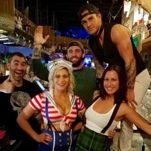 Meet your Posher, Hunter