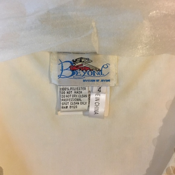 JOVANI Beyond ivory sequined cocktail dress size 4 - Picture 2 of 4