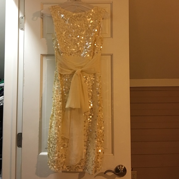 JOVANI Beyond ivory sequined cocktail dress size 4 - Picture 3 of 4