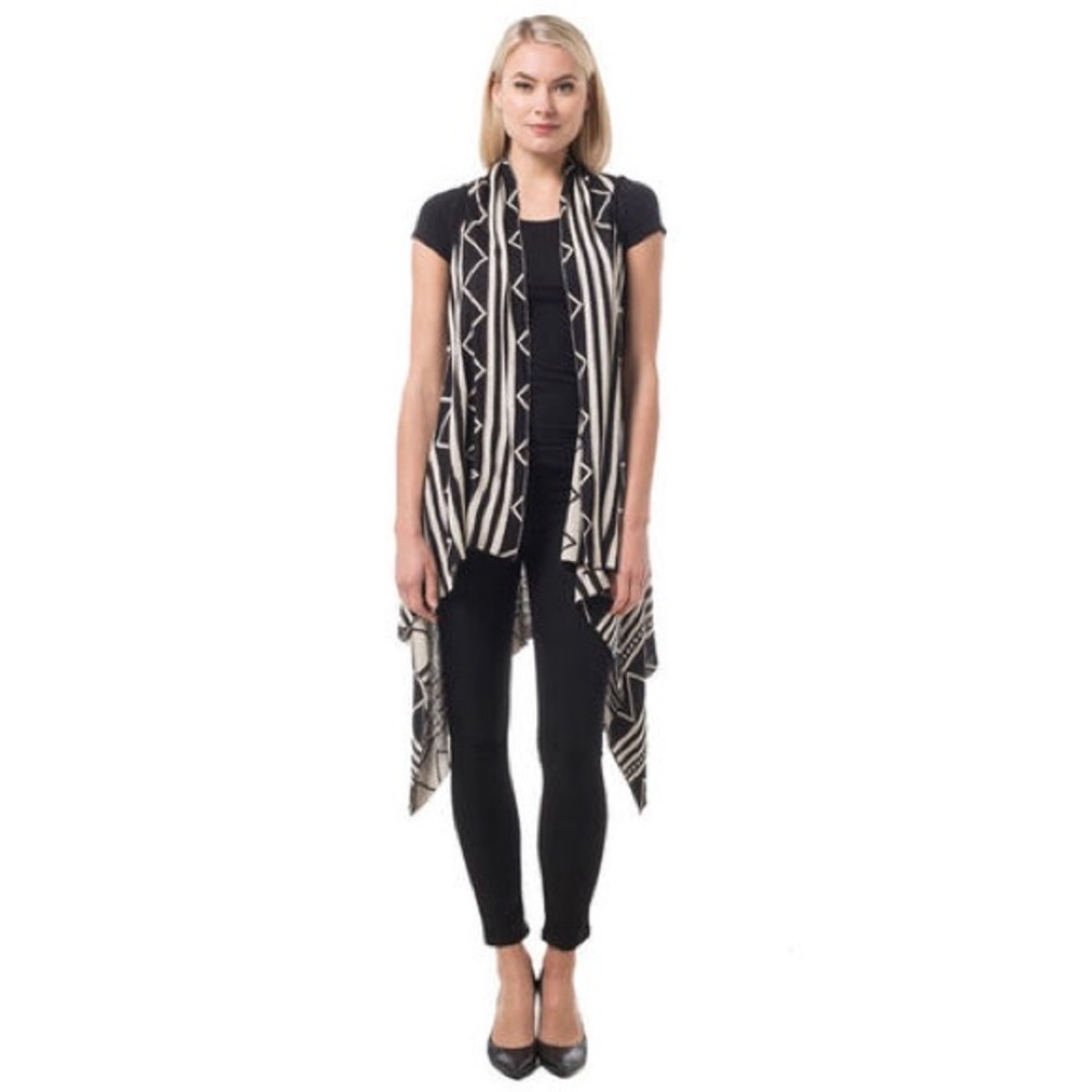FLASH SALE! Tribal Pattern Shawl Vest in Black