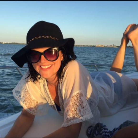 Meet your Posher, Emily