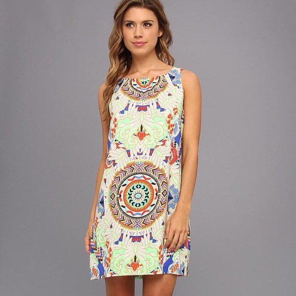 Mara Hoffman Dresses & Skirts - Mara Hoffman pleat front jungle trip shift dress!