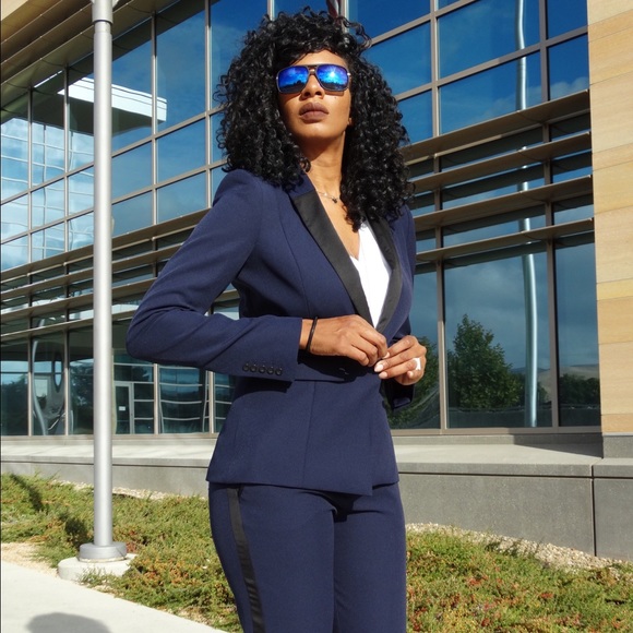 WELCOME TO MY CLOSET! Rajahnique aka Tallnnatural! - Picture 3 of 4