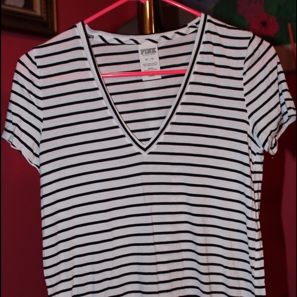Super soft V neck Tee