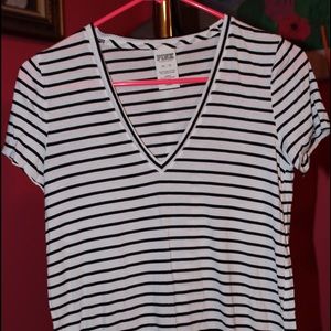 Super soft V neck Tee