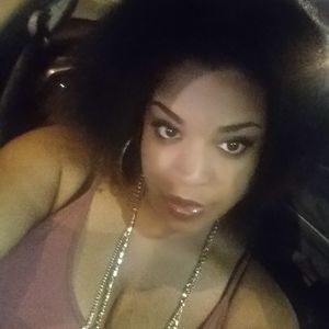 Meet your Posher, Larita