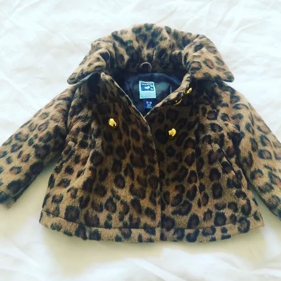 Beautiful Old Navy plush leopard print coat  12-18