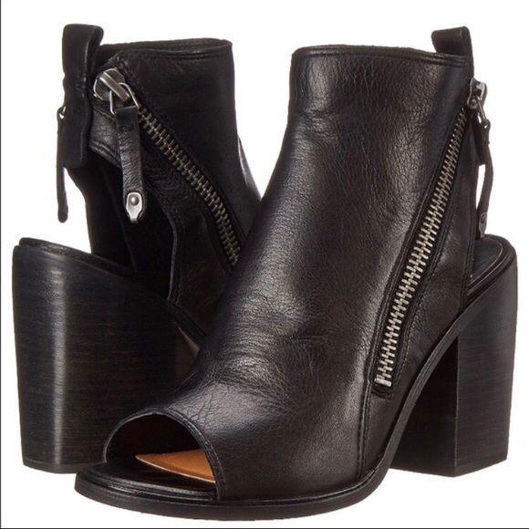 Dolce Vita Booties Size 8