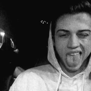 Meet your Posher, Mitchell