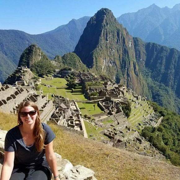 Meet your Posher, Amber - Picture 2 of 7