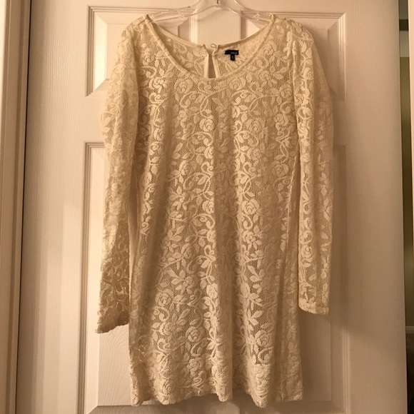 Lace white long sleeve dress - Picture 1 of 2