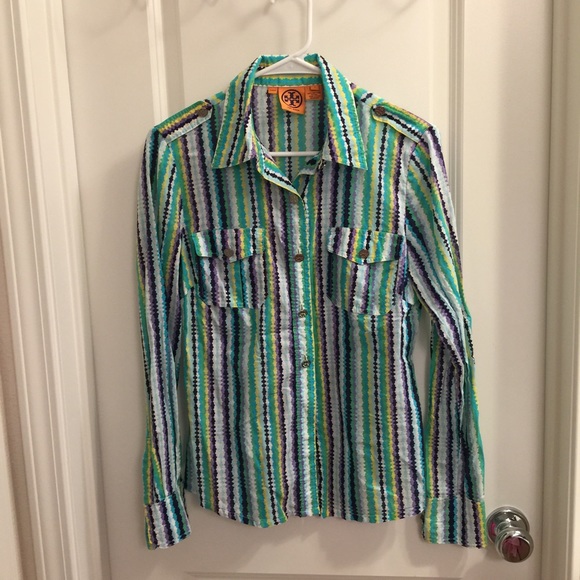 Dress shirt with strips