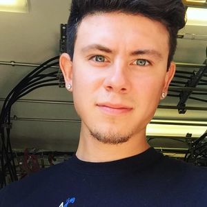 Meet your Posher, Dylan