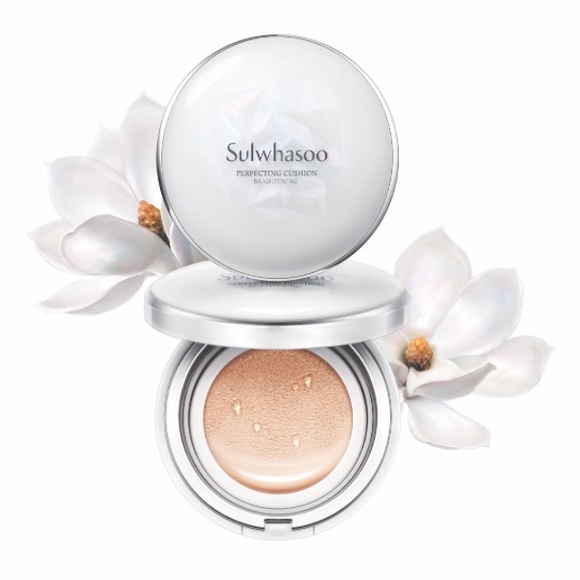 SULWHASOO Perfecting Cushion Brightening No. 17