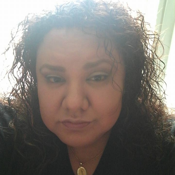 Meet your Posher, Nina