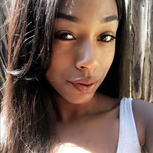 Meet your Posher, Miklia