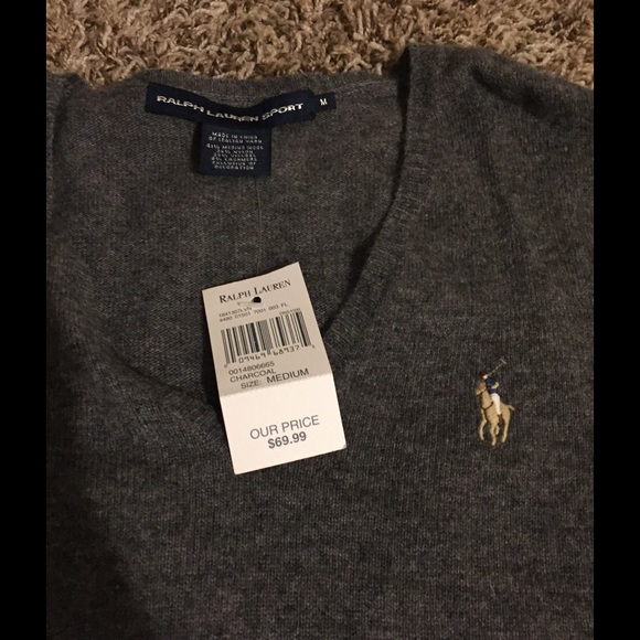 Ralph Lauren size medium vneck sweater - Picture 2 of 3