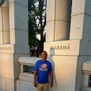 Meet your Posher, Emmanuel