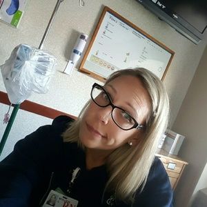 Meet your Posher, Roxanne