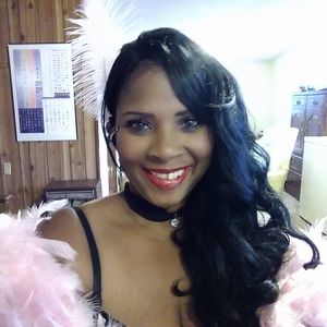 Meet your Posher, Anetra