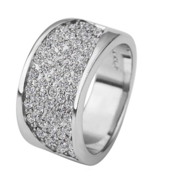 💕Sparkle & Shine Ring💕