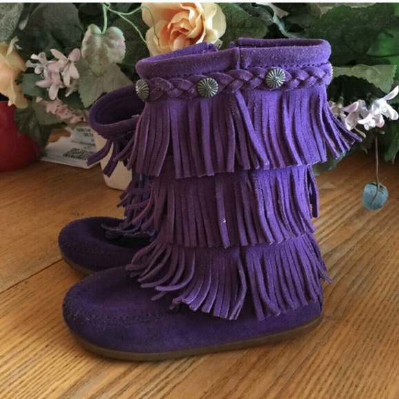 Girls toddler size 11 Minnetonka boota
