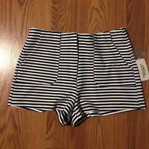 NWT FOREVER 21 striped shorts