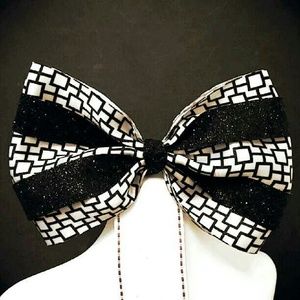 B&W glitter hair bow