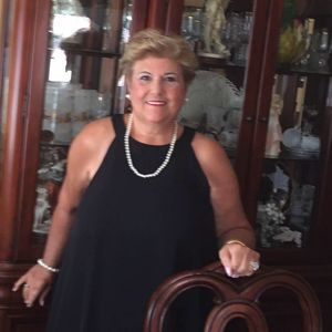 Meet your Posher, Lucia