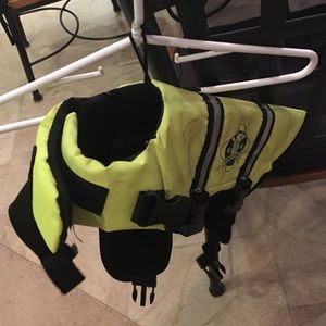 Dog life jacket
