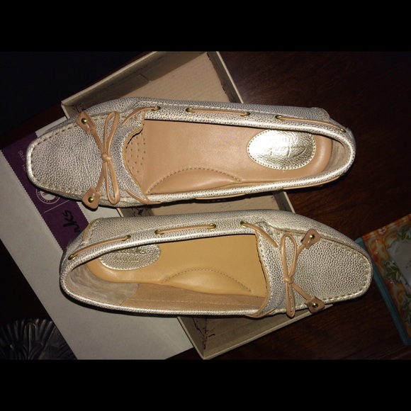 Clark's Dunbar Racers in Gold size 7