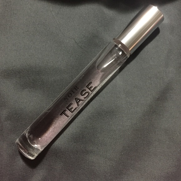 Victoria Secret "Noir Tease" Rollerball