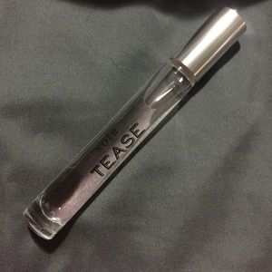 Victoria Secret "Noir Tease" Rollerball