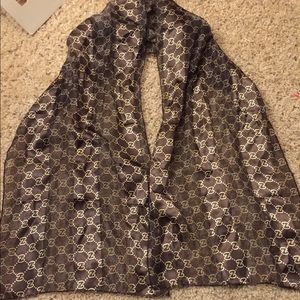 Gucci scarf