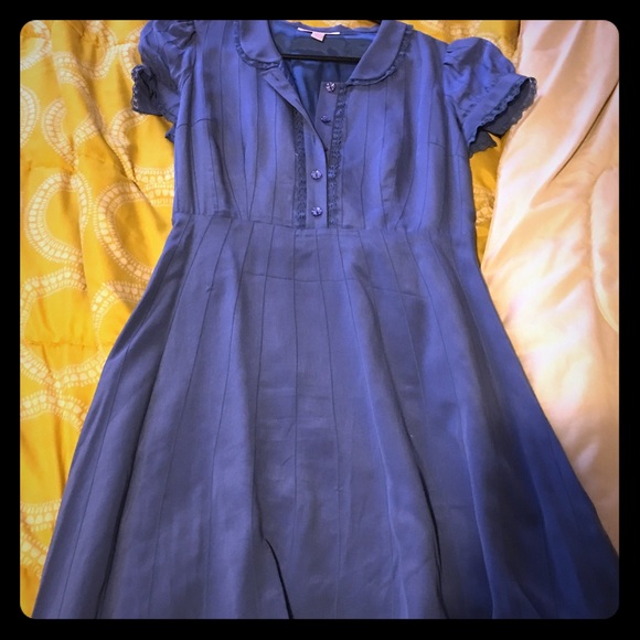 Betray Johnson blue dress