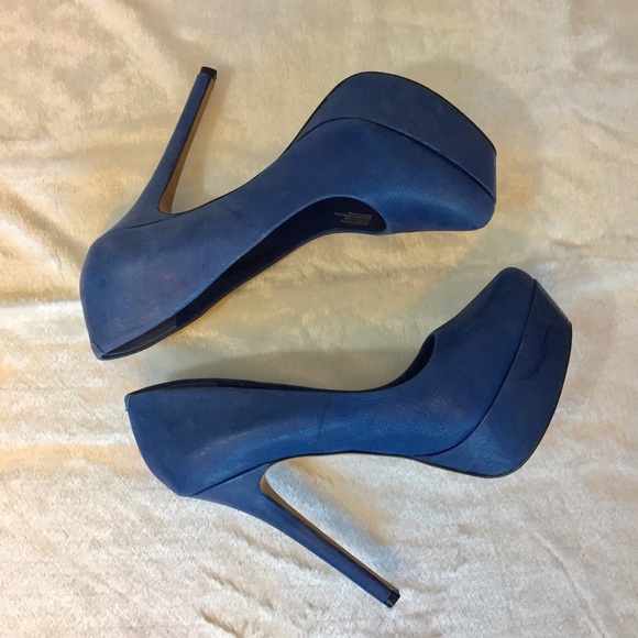 Jessica Simpson Shoes - JESSICA SIMPSON BLUE PLATFORM PUMPS - sz. 9.5 NWOT