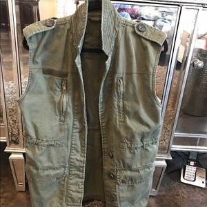 Women's Army Vest size Medium
