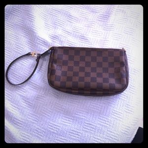 Louis Vuitton Pochette, almost new.
