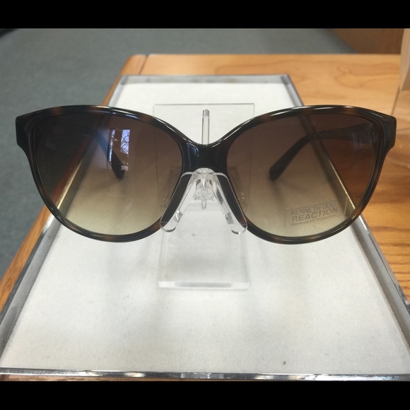 🔥FLASH SALE 🔥Kenneth Cole Reaction Sunglasses
