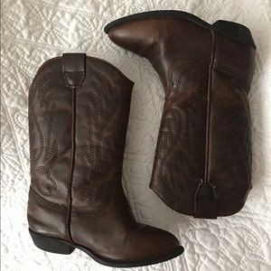 Nordstrom toddler boots size 9