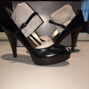 Jessica Simpson Platform Peep MaryJane w wood heel