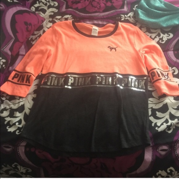Vs pink shirt