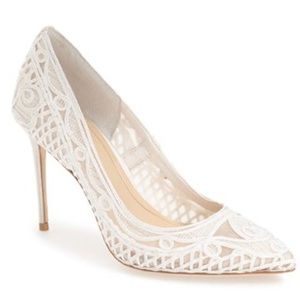 'Olivia' Macramé Pointy Toe Pump